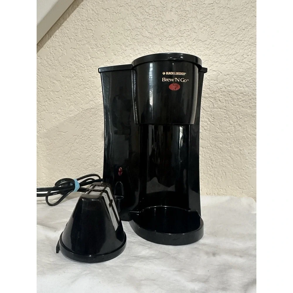 Black & Decker Brew N Go DCM18S  Coffee Maker W/ BOX NO MUG